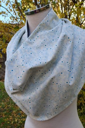 Tour du cou en coton fleuris et laine Tour du cou en coton fleuris et laine