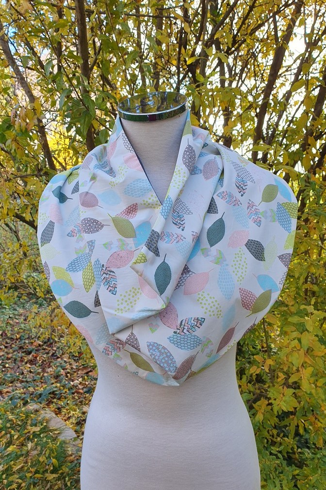 Tour du cou en coton imprimé feuille et doublé laine